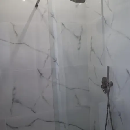 Central, Spacious 5 Min Walk To Acropolis * Athens