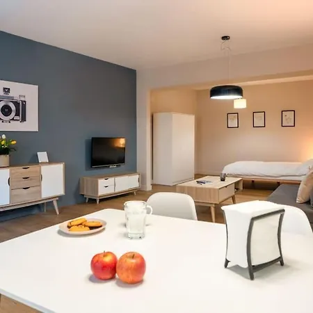 Apartment Central, Spacious 5 Min Walk To Acropolis